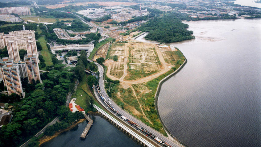 Woodlands Checkpoint Building upZ131