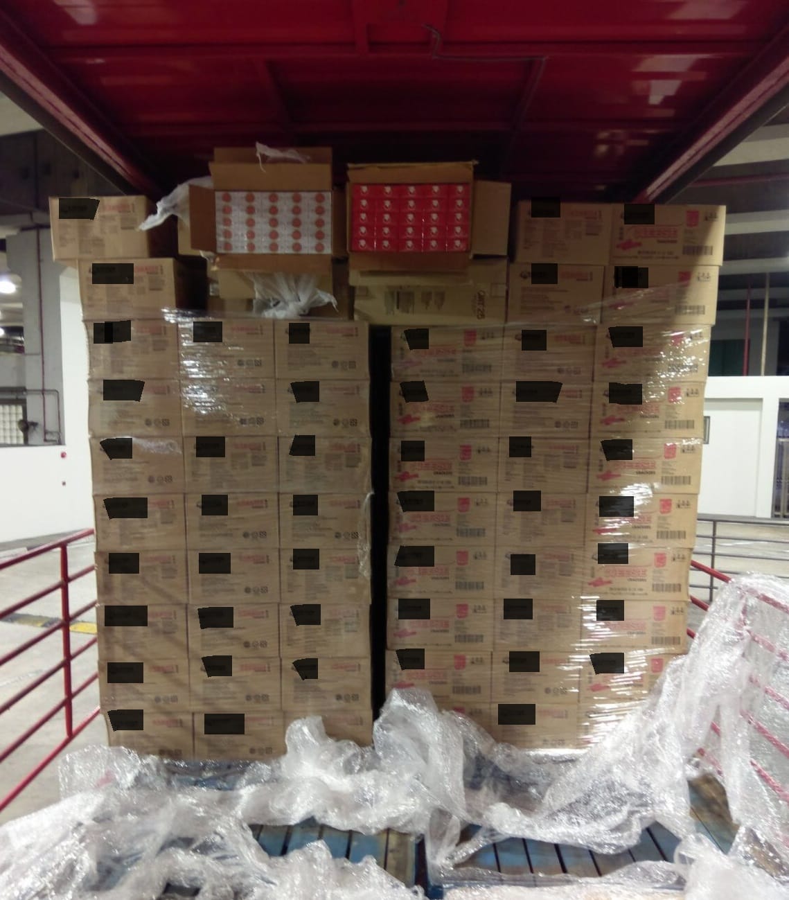 _images_News_Releases_-2017_20170825_Cigs_among_consignment_(edited)