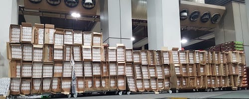 News_Releases_-2017_20170605_PHOTO_-_Total_of_8100_cartons_seized_at_Wlds_checkpoint_nr