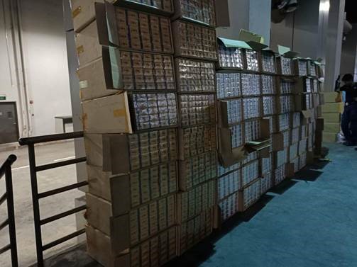 20200221-cig A total of 5,220 cartons of duty-unpaid cigarettes were uncovered.