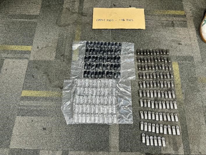 E-vaporiser pods and components